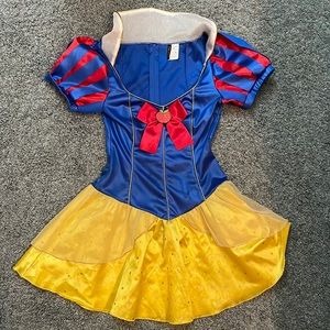 Leg Avenue Sexy Snow White Costume Size XS